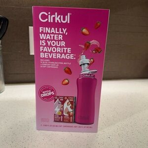 NWT Cirkul water bottle starter pack